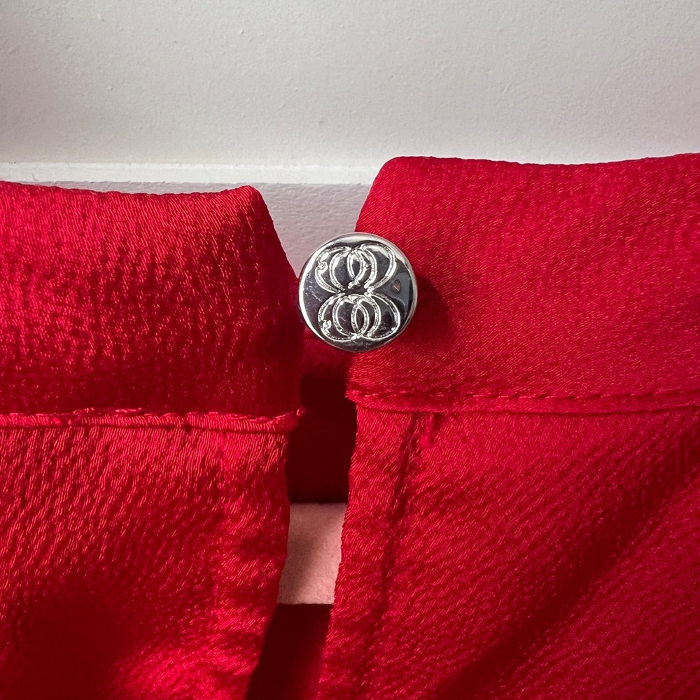 CeCe Cold Shoulder Ruffle Blouse in Medium - Red - EUC!! - Picture 5 of 9